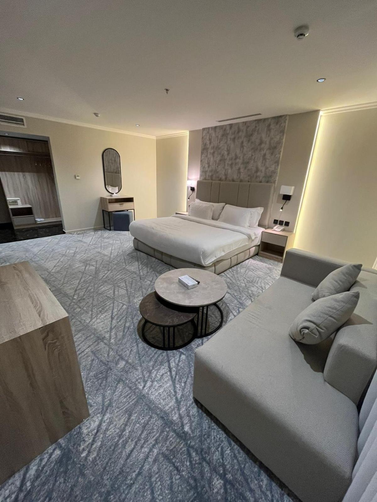Villa Park Khobar Bagian luar foto